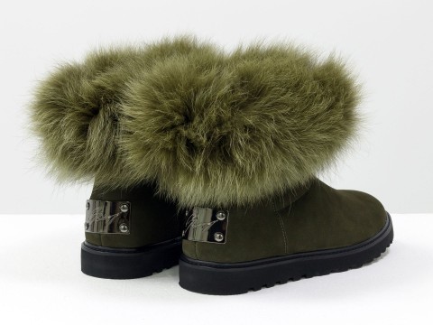 Женские кожаные UGG зеленого цвета с натуральным мехом песца