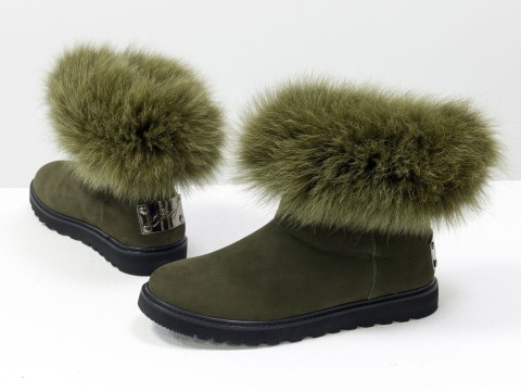 Женские кожаные UGG зеленого цвета с натуральным мехом песца