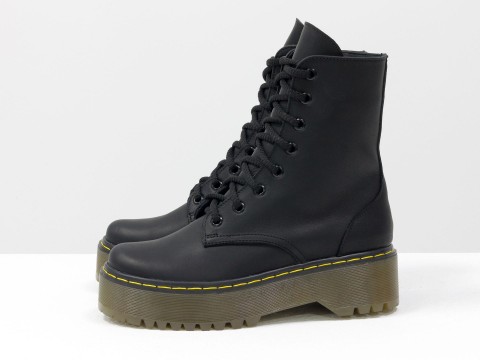 Женские  ботинки из натуральной матовой кожи на тракторной подошве в стиле Dr. Martens, Б-2069-03